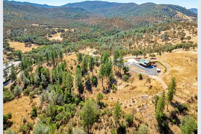 10255 Boneyard Creek Road, Coulterville, CA 95311 - Photo 5