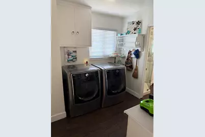 5716 Lonsdale Drive, Sacramento, CA 95822 - Photo 5