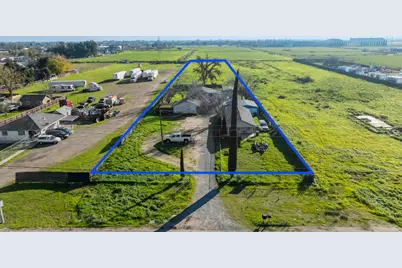 2256 W Yosemite Avenue, Manteca, CA 95337 - Photo 1