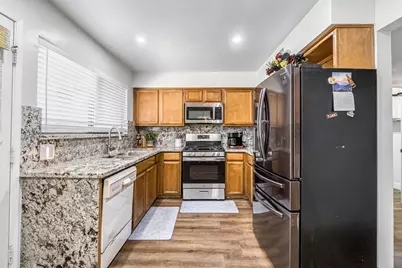 1751 W Santa Ana Avenue, Fresno, CA 93705 - Photo 9