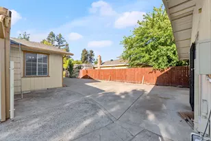 8950 Caselman Rd, Sacramento, CA 95829 - Photo 17