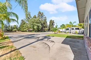 8950 Caselman Rd, Sacramento, CA 95829 - Photo 39