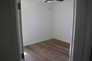 5380 49th St, Sacramento, CA 95820 - Photo 25