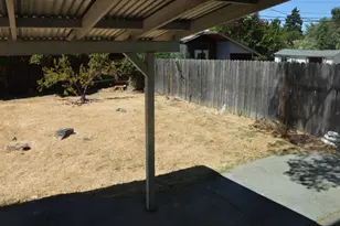 5380 49th St, Sacramento, CA 95820 - Photo 11