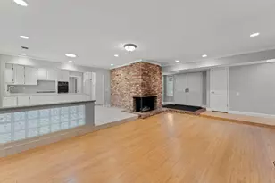 6730 Lakeview Dr, Carmichael, CA 95608 - Photo 7