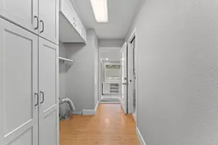 6730 Lakeview Dr, Carmichael, CA 95608 - Photo 17