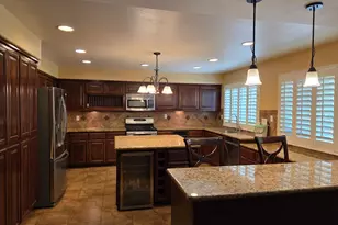 8216 Exbourne Cir, Sacramento, CA 95828 - Photo 9