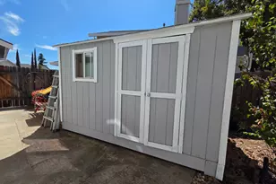 8216 Exbourne Cir, Sacramento, CA 95828 - Photo 33