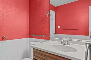 2208 Shameran St, Stockton, CA 95210 - Photo 19