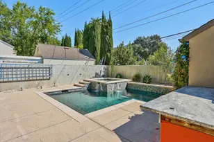 941 47th St, Sacramento, CA 95819 - Photo 33