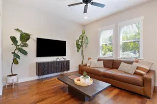 3685 Crocker Dr, Sacramento, CA 95818 - Photo 35