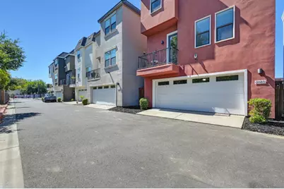 3685 Crocker Drive, Sacramento, CA 95818 - Photo 21