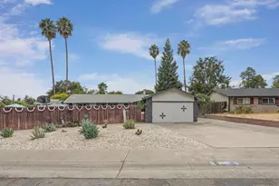 8001 Lichen Dr, Citrus Heights, CA 95621 - Photo 1