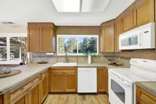 19858 Hillcrest Dr, Woodland, CA 95695 - Photo 35