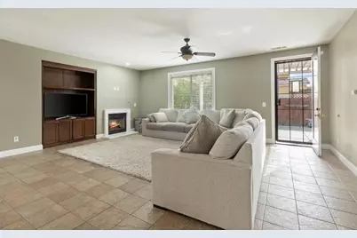 432 Meadow Creek Drive, Patterson, CA 95363 - Photo 17