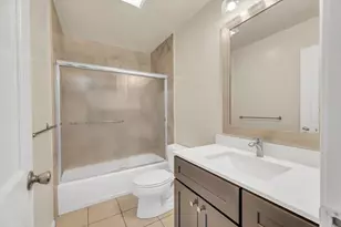 7 Embarcadero, Oakland, CA 94607 - Photo 13