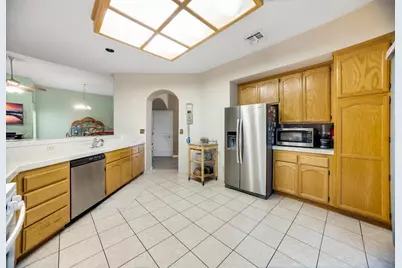 7100 Sunbridge Lane, Sacramento, CA 95828 - Photo 25