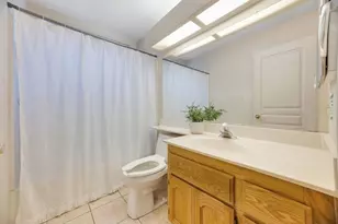 7100 Sunbridge Ln, Sacramento, CA 95828 - Photo 9