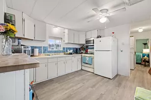 Capital Circle, Sacramento, CA 95282 - Photo 9