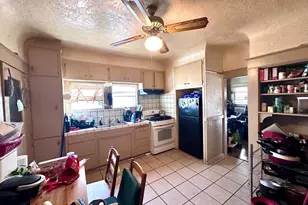 1554 S San Joaquin St, Stockton, CA 95206 - Photo 25