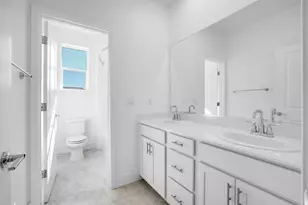 8012 Gwinn Cir, Elk Grove, CA 95757 - Photo 11