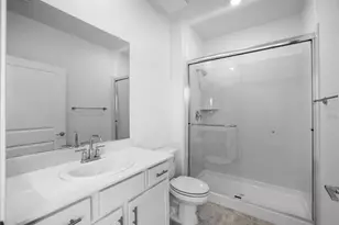 8012 Gwinn Cir, Elk Grove, CA 95757 - Photo 9