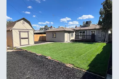 2071 W Sonoma Avenue, Stockton, CA 95204 - Photo 19