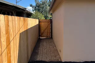 2071 W Sonoma Ave, Stockton, CA 95204 - Photo 17