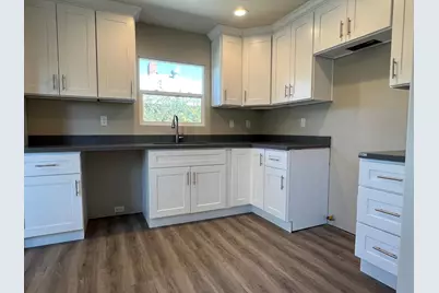 2071 W Sonoma Avenue, Stockton, CA 95204 - Photo 5