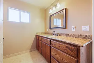 16682 S Steinegul Rd, Escalon, CA 95320 - Photo 33