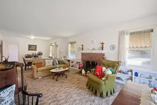 929 Capistrano Dr, Salinas, CA 93901 - Photo 23