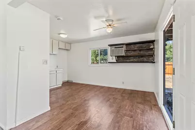 809 Carrigan Avenue, Modesto, CA 95350 - Photo 9