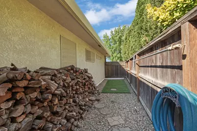 2432 W Vine Street, Lodi, CA 95242 - Photo 41