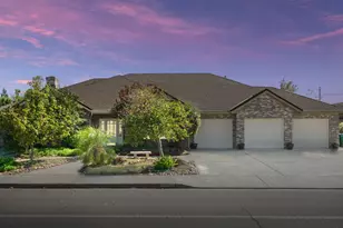 2432 W Vine St, Lodi, CA 95242 - Photo 1