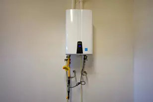 313 Michael Cox Ln, Tracy, CA 95377 - Photo 43