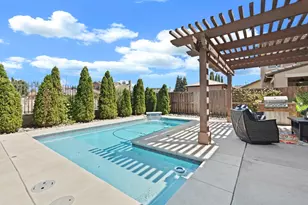 2585 Buttercup Dr, Lodi, CA 95242 - Photo 35