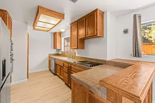 4027 Hollow Wood Ct, Carmichael, CA 95608 - Photo 7