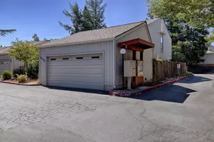4027 Hollow Wood Ct, Carmichael, CA 95608 - Photo 13