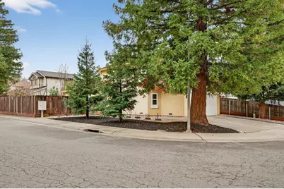 8304 Oakenshield Circle, Antelope, CA 95843 - Photo 5