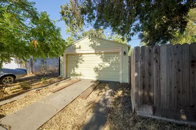 303 E Arcade Street, Stockton, CA 95204 - Photo 5