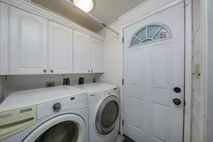 303 E Arcade St, Stockton, CA 95204 - Photo 17