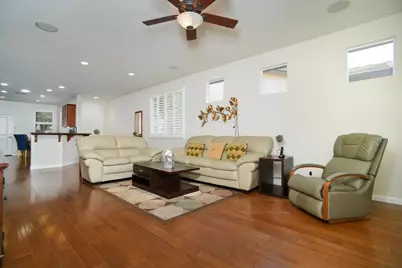 7828 Barnsley Way, Elk Grove, CA 95757 - Photo 5