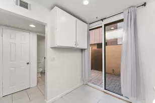 709 Woodside Ln E, Sacramento, CA 95825 - Photo 9