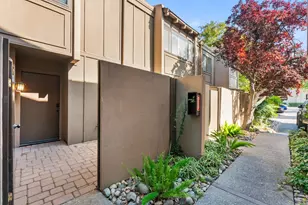 709 Woodside Ln E, Sacramento, CA 95825 - Photo 5
