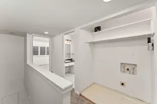 709 Woodside Ln E, Sacramento, CA 95825 - Photo 17
