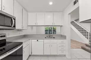 709 Woodside Ln E, Sacramento, CA 95825 - Photo 3