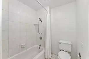 709 Woodside Ln E, Sacramento, CA 95825 - Photo 21