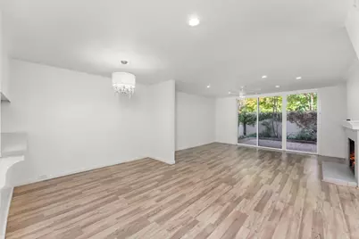 709 Woodside Ln E #2, Sacramento, CA 95825 - Photo 11