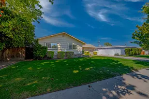 1585 Redwood Ave, Atwater, CA 95301 - Photo 1