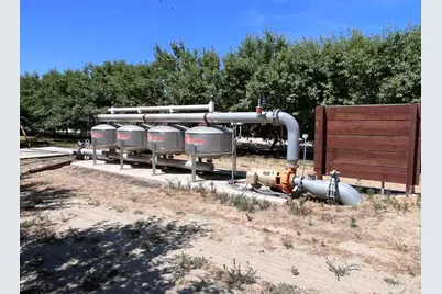 14597 Sunset Drive, Livingston, CA 95334 - Photo 13